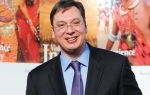 Drži predavanje  tajkunima: Vučić