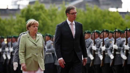 Vučić i Merkel Foto: AP