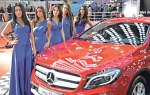 Plavo se odlično  slaže sa crvenim:  „Mercedes GLA“