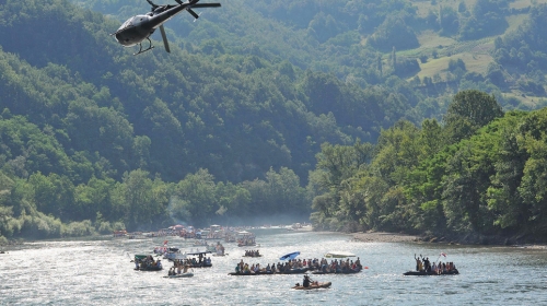 Kolona  čamaca bila  je duga četiri kilometra: Drinska  regata