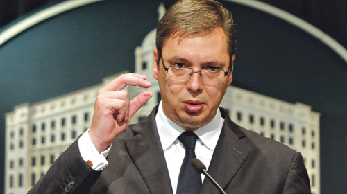 Čistka neradnika i foteljaša: Vučić