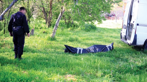 Nađen sa rupom od  metka na potiljku i  počupanim noktima na ruci