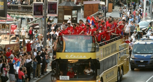 Doček orlića autobus | Foto: Petar Dimitrijević