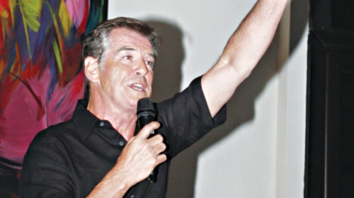 Adio, Belgrado: Pirs Brosnan