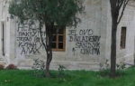 Turbe je nedavno već bilo ispisano uvredljivim grafitima