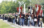 “Mico, kćeri, zašto  nisi mene uzela, zašto  njega?! Čuvaće te seka”, kroz  plač je govorila majka Bojana  Jovanovića, koji je s